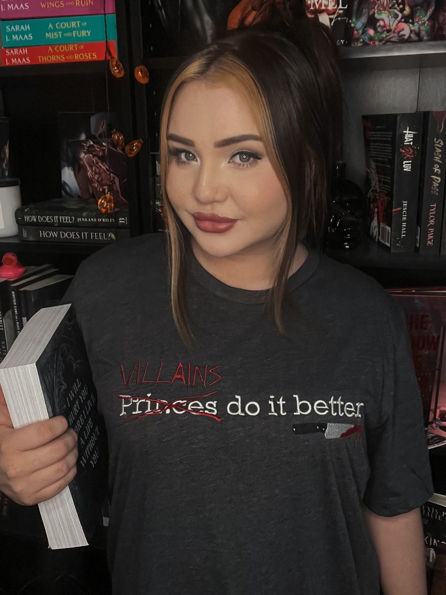 Villains do it better Embroidered Crewneck T-Shirt